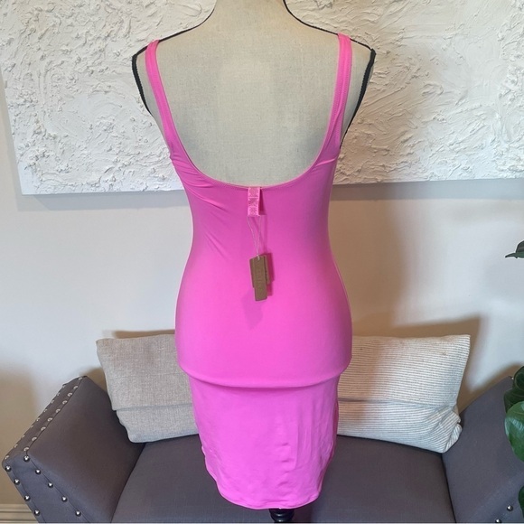 Skims SWIM TANK DRESS in TAFFY Pink size M (SW DRS 0005) LIMITED EDITION NWT - Picture 4 of 10